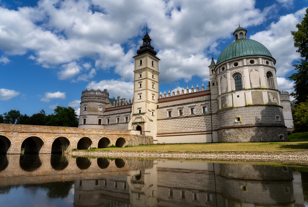 PERŁY PODKARPACIA - SZLAK SZKŁA I ZAMKÓW - 3 DNI