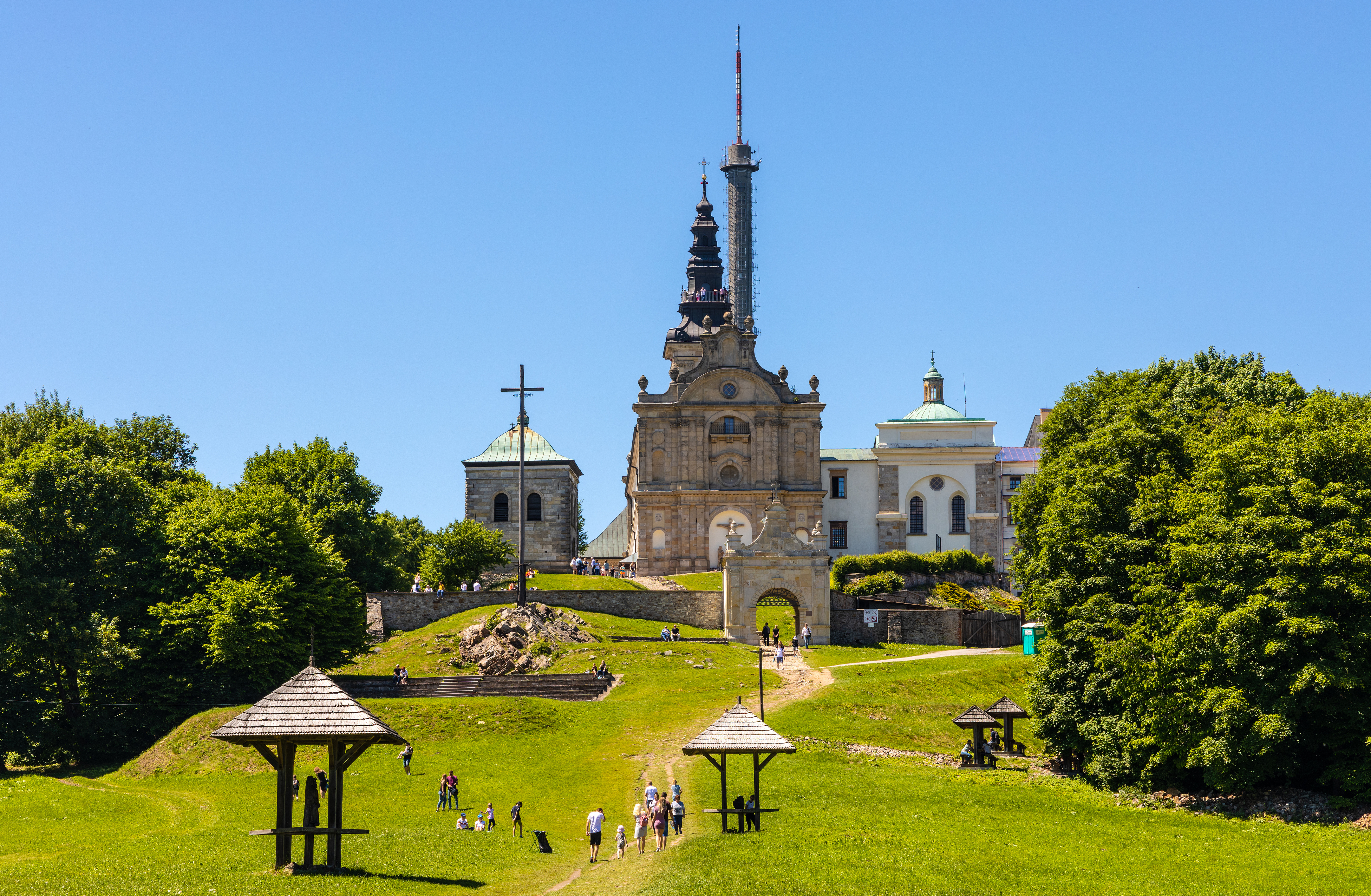 ŚWIĘTY KRZYŻ I JASKINIA RAJ - 1 DZIEŃ